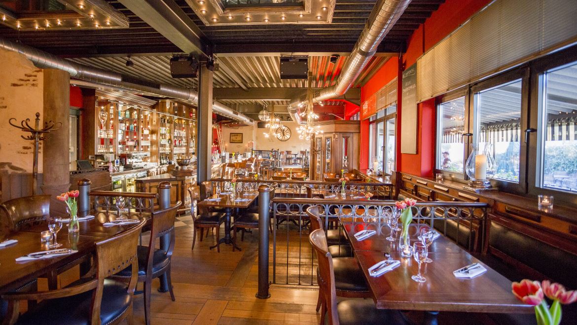 Raumperspektive im Japengo Steakhouse Tübingen mit stilvollem ambiente